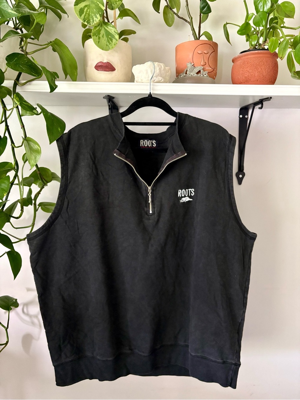 Roots Black Sleeveless Quarter-Zip Pullover Vest